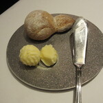 サンテミリオン - パン、3つ目のおかわり