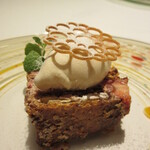 サンテミリオン - 開業時より人気のパイのミルフィーユ