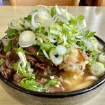 うどん家 米 - 肉ごぼ天うどん(ネギ追加)