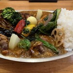 カレーの店 プーさん - 野菜チキン プチ(少なめ) 辛さ5番(1,450円)