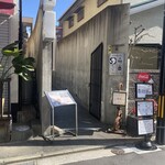 italian bar TAKA’s KITCHEN - 通りからの外観