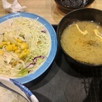 松屋 - サラダ付きの定食