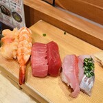 千寿司 - 赤貝・えび・中とろ・赤身・金目鯛・縞鯵