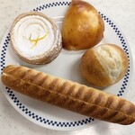 ブーランジェリー 匠 - 長いのはミルク　170円