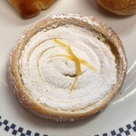 ブーランジェリー 匠 - チーズクリーム　230円