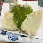 すしと天ぷら とろ一 - いか天７４８円。特筆すべき点はありませんが、とても美味しくいただきました（╹◡╹）