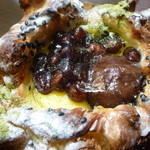 ブーランジェリー ビアンヴニュ - 日替わりデニッシュ（マロンと大納言） ¥210