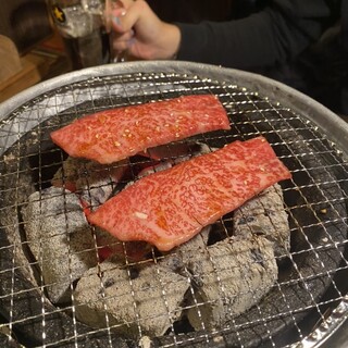 炭火焼肉 いせ家_1