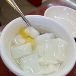 馬さんの店 龍仙 - 杏仁豆腐】　あっさり、固め