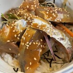蔵吉家 - 海鮮胡麻漬け丼　ご飯半分