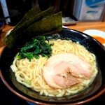 Ichikakuya - ⚫家系ラーメン（並）