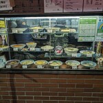 中華料理 末広 - 店頭のショーケース