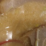 Tsujiseimenjo - スープに背脂投入後。