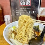 気むずかし家 - 麺はこんな感じ