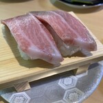 お魚天国 すし若  - 特上大トロ