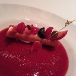 タワーズレストラン クーカーニョ - 真っ赤なフルールとマスカルポーネのマリアージュ