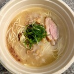 麺 㐂色 - 極み醤油鴨白湯そば