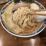 奈つやの中華そば - 麺リフト