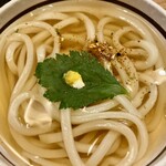 手打うどん　豊しげ - 黒七味を入れていただきます