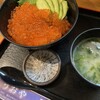 うおや - 料理写真:いくら丼