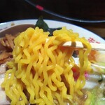 大井町 立食い中華蕎麦 いりこ屋 - 麺 リフト