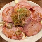 麺通 - おつまみちゃーしゅー 350円