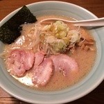 麺通 - らーめん（背油醤油） 半麺　こってりで 630円 