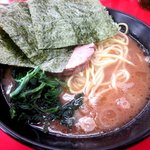 横浜家系らーめん ぼうそう家 - ラーメン(並)硬め！(2014,01/03)