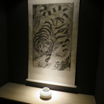 虎白 - 凛とした佇まい4