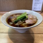 世田谷中華そば 祖師谷七丁目食堂 - 醤油 雲呑中華そば（1,050円）