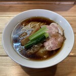 Setagaya Cyuukasoba Soshi Gayanana Choume Shokudou - 醤油 雲呑中華そば（1,050円）