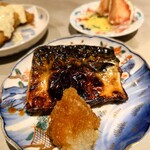 TORIDORI - 【とろ鯖の白ワイン一夜干し】旨味が濃縮された鯖はお酒のアテに最高