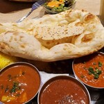 インド料理ムンバイ四谷店＋The India Tea House - キーマ、ブラックペッパー、野菜カレー
