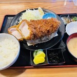 いなよし - リブロースカツ定食(500グラム) 