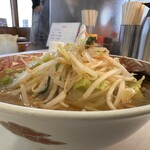 あぢとみ食堂 - タンメン横から