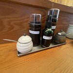 とんかつひなた - ソースとか