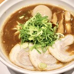 RAMEN JUNK - 料理写真:味玉豚骨ラーメン