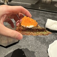 Florilege - サクサクのタルト生地の上で、ムースが柔らかな甘み広げ、しりしりが繊維感と共にしっかりと人参感を主張。
                食感、味わいが心地よく食事の開始を告げてくれる。
                
