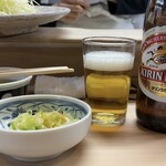 丸八とんかつ店 - ビールとお漬物