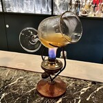 The Bar Al Capone - 「アイリッシュコーヒー」調理中②…