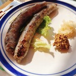 Prost Sausage & Kunsei Bar Okinawa Umikajiterasu Ten - ソーセージ2種盛り合わせ、別角度から！
                        (右)日本　大葉ヴルスト
                        (左)イタリア　サルシッチャ