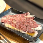 炭火焼肉 ひびの亭 - 旨みたっぷりのツラミ