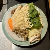ふぐ好 北新地店 - てっちり の野菜、マロニー
