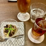 GYU BI TEI - 前菜、ビール、ウーロン茶