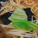 家系ラーメン 佐々喜家 - 海苔巻きにして
