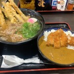 資さんうどん - 料理写真:肉ゴボ天そば 820円、ミニカツカレー 400円