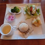 米粉カフェ cocoro - 料理写真:●ランチプレート＋米粉パスタ　1,500円

●ドリンク＋デザート　＋300円

も注文してみた

◆

▶ランチプレート＋米粉パスタ
ランチプレートとメインの組み合わせ