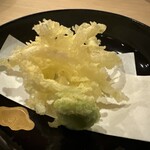 すし処 睦月 - 白魚と空豆天ぷら