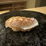 すし処 睦月 - 連子鯛