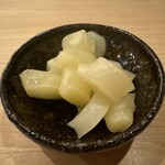 すし処 睦月 - ガリ